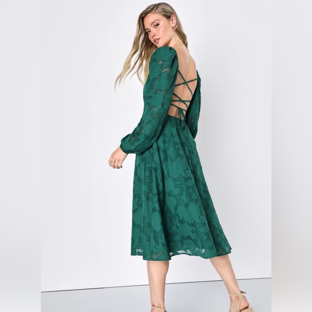 Lulu’s size Medium cocktail dress with strappy open back!